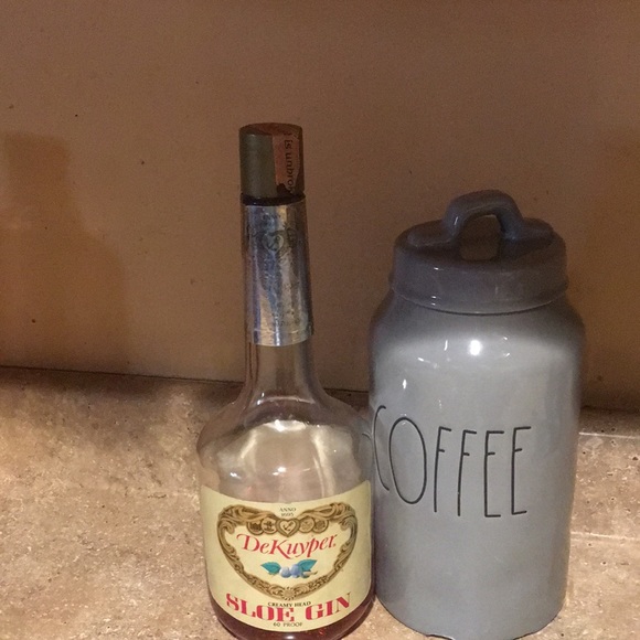 Vintage “ANNO 1695” Sloe Gin Bottle - Picture 3 of 7